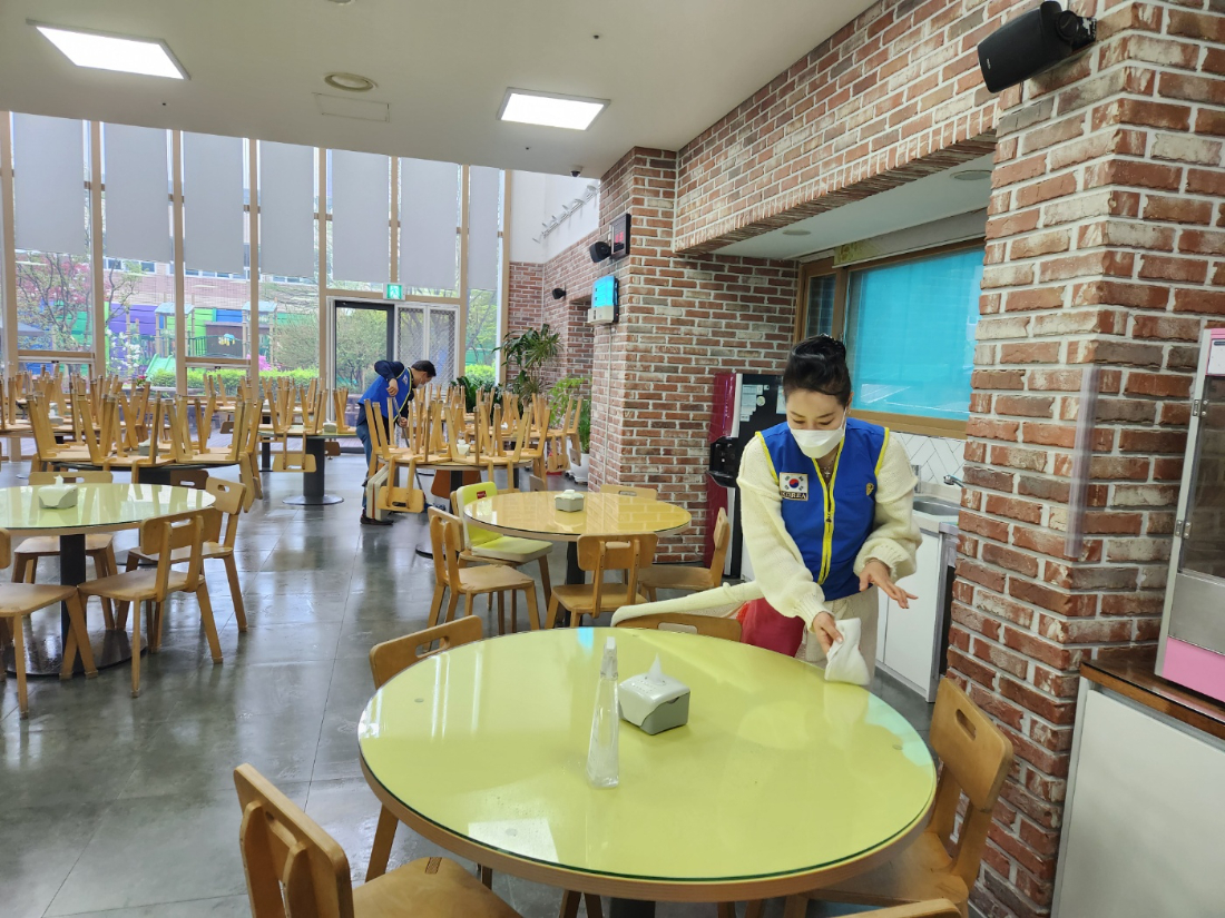 KakaoTalk_20250420_135711541_06.jpg